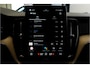 Volvo XC60 2.0 T8 AWD 335kW/456pk Aut8 Recharge Ultra Dark Excl. LUCHTVERING + BOWERS&WILKINS + PANORAMADAK + BLIS + HEAD-UP + PILOT ASSIST + V&A STOEL-&STUURVERWARMING + GOOGLE + STOELVENTILATIE&-MASSAGE + ADAPT.CRUISE + 360 CAMERA + 21" LM-VELGEN!!