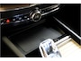 Volvo XC60 2.0 T8 AWD 335kW/456pk Aut8 Recharge Ultra Dark Excl. LUCHTVERING + BOWERS&WILKINS + PANORAMADAK + BLIS + HEAD-UP + PILOT ASSIST + V&A STOEL-&STUURVERWARMING + GOOGLE + STOELVENTILATIE&-MASSAGE + ADAPT.CRUISE + 360 CAMERA + 21" LM-VELGEN!!