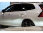 Volvo XC60 2.0 T8 AWD 335kW/456pk Aut8 Recharge Ultra Dark Excl. LUCHTVERING + BOWERS&WILKINS + PANORAMADAK + BLIS + HEAD-UP + PILOT ASSIST + V&A STOEL-&STUURVERWARMING + GOOGLE + STOELVENTILATIE&-MASSAGE + ADAPT.CRUISE + 360 CAMERA + 21" LM-VELGEN!!