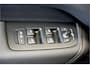 Volvo XC60 2.0 T8 AWD 299kW/407pk Aut8 MJ2027, NIEUW €82.945! Plug-in Ultra Black Exec. LUCHTVERING + BOWERS&WILKINS + PANORAMADAK + EL.TREKHAAK + HEAD-UP + PILOT ASSIST + STOELVERWARMING/-VENTILATIE&-MASSAGE + STUURVERARMING + 360 CAMERA + 21" LM-VELGEN!!
