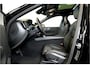 Volvo XC60 2.0 T8 AWD 299kW/407pk Aut8 MJ2027, NIEUW €82.945! Plug-in Ultra Black Exec. LUCHTVERING + BOWERS&WILKINS + PANORAMADAK + EL.TREKHAAK + HEAD-UP + PILOT ASSIST + STOELVERWARMING/-VENTILATIE&-MASSAGE + STUURVERARMING + 360 CAMERA + 21" LM-VELGEN!!