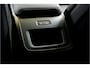 Volvo XC60 2.0 T8 AWD 299kW/407pk Aut8 MJ2027, NIEUW €82.945! Plug-in Ultra Black Exec. LUCHTVERING + BOWERS&WILKINS + PANORAMADAK + EL.TREKHAAK + HEAD-UP + PILOT ASSIST + STOELVERWARMING/-VENTILATIE&-MASSAGE + STUURVERARMING + 360 CAMERA + 21" LM-VELGEN!!