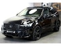 Volvo XC60 2.0 T8 AWD 299kW/407pk Aut8 MJ2027, NIEUW €82.945! Plug-in Ultra Black Exec. LUCHTVERING + BOWERS&WILKINS + PANORAMADAK + EL.TREKHAAK + HEAD-UP + PILOT ASSIST + STOELVERWARMING/-VENTILATIE&-MASSAGE + STUURVERARMING + 360 CAMERA + 21" LM-VELGEN!!