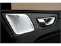 Volvo XC60 2.0 T8 AWD 299kW/407pk Aut8 MJ2027, NIEUW €82.945! Plug-in Ultra Black Exec. LUCHTVERING + BOWERS&WILKINS + PANORAMADAK + EL.TREKHAAK + HEAD-UP + PILOT ASSIST + STOELVERWARMING/-VENTILATIE&-MASSAGE + STUURVERARMING + 360 CAMERA + 21" LM-VELGEN!!