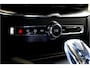 Volvo XC60 2.0 T8 AWD 299kW/407pk Aut8 MJ2027, NIEUW €82.945! Plug-in Ultra Black Exec. LUCHTVERING + BOWERS&WILKINS + PANORAMADAK + EL.TREKHAAK + HEAD-UP + PILOT ASSIST + STOELVERWARMING/-VENTILATIE&-MASSAGE + STUURVERARMING + 360 CAMERA + 21" LM-VELGEN!!