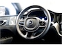 Volvo XC60 2.0 T8 AWD 299kW/407pk Aut8 MJ2027, NIEUW €82.945! Plug-in Ultra Black Exec. LUCHTVERING + BOWERS&WILKINS + PANORAMADAK + EL.TREKHAAK + HEAD-UP + PILOT ASSIST + STOELVERWARMING/-VENTILATIE&-MASSAGE + STUURVERARMING + 360 CAMERA + 21" LM-VELGEN!!