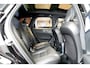 Volvo XC60 2.0 T8 AWD 299kW/407pk Aut8 MJ2027, NIEUW €82.945! Plug-in Ultra Black Exec. LUCHTVERING + BOWERS&WILKINS + PANORAMADAK + EL.TREKHAAK + HEAD-UP + PILOT ASSIST + STOELVERWARMING/-VENTILATIE&-MASSAGE + STUURVERARMING + 360 CAMERA + 21" LM-VELGEN!!