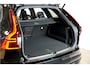 Volvo XC60 2.0 T8 AWD 299kW/407pk Aut8 MJ2027, NIEUW €82.945! Plug-in Ultra Black Exec. LUCHTVERING + BOWERS&WILKINS + PANORAMADAK + EL.TREKHAAK + HEAD-UP + PILOT ASSIST + STOELVERWARMING/-VENTILATIE&-MASSAGE + STUURVERARMING + 360 CAMERA + 21" LM-VELGEN!!