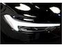 Volvo XC60 2.0 T8 AWD 299kW/407pk Aut8 MJ2027, NIEUW €82.945! Plug-in Ultra Black Exec. LUCHTVERING + BOWERS&WILKINS + PANORAMADAK + EL.TREKHAAK + HEAD-UP + PILOT ASSIST + STOELVERWARMING/-VENTILATIE&-MASSAGE + STUURVERARMING + 360 CAMERA + 21" LM-VELGEN!!
