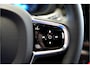 Volvo XC60 2.0 T8 AWD 299kW/407pk Aut8 MJ2027, NIEUW €82.945! Plug-in Ultra Black Exec. LUCHTVERING + BOWERS&WILKINS + PANORAMADAK + EL.TREKHAAK + HEAD-UP + PILOT ASSIST + STOELVERWARMING/-VENTILATIE&-MASSAGE + STUURVERARMING + 360 CAMERA + 21" LM-VELGEN!!