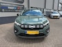 Dacia Jogger 1.0 TCe Extreme 110PK 7Pers,Navi,Clima,Cruise,Isofix,Carplay,Stoelverwarming,ElektrRamen+Spiegels,Led,Lmv,Dakrail