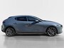 Mazda 3 2.0 e-SkyActiv-G M Hybrid 122 Comfort met Bose | Apple Carplay / Android Auto | Navigatiesysteem | Licht + Regensensor | Elektrisch Verstelbare Bestuurderstoel | Stoel + Stuurverwarming | Parkeersensoren Voor + Achter | Camera Achter | 18"Lichtmetalen velgen | Lederen Bekleding | Cruise Control Adaptief