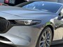 Mazda 3 2.0 e-SkyActiv-G M Hybrid 122 Comfort met Bose | Apple Carplay / Android Auto | Navigatiesysteem | Licht + Regensensor | Elektrisch Verstelbare Bestuurderstoel | Stoel + Stuurverwarming | Parkeersensoren Voor + Achter | Camera Achter | 18"Lichtmetalen velgen | Lederen Bekleding | Cruise Control Adaptief