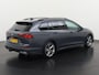 Volkswagen Golf Variant 1.5 eTSI R-Line DSG | 150PK | Trekhaak | Zondag Open!