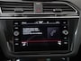 Volkswagen Tiguan 1.4 TSI eHybrid Active | Trekhaak | Head Up | Panoramadak | Zondag Open!