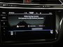 Volkswagen Tiguan 1.4 TSI eHybrid R-Line Black Style | Panoramadak | Adaptive onderstel | Winter pakket | Zondag Open!