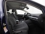 Volkswagen Golf 1.5 TSI Active | Schuifdak | Camera | Zondag Open!