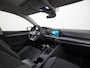 Volkswagen Golf 1.5 TSI Active | Schuifdak | Camera | Zondag Open!