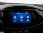 Toyota Aygo X 1.0 VVT-i MT Play Two-Tone | Stoelverwarming | Camera | 17" LMV | Adaptief Cruise | Zondag Open!