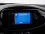 Toyota Aygo X 1.0 VVT-i MT Play Two-Tone | Stoelverwarming | Camera | 17" LMV | Adaptief Cruise | Zondag Open!