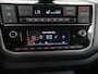 Volkswagen Up! 1.0 BMT Cross up! | Stoelverwarming | Lichtmetalen Velgen | Zondag Open!