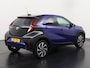 Toyota Aygo X 1.0 VVT-i MT Play Two-Tone | Stoelverwarming | Camera | Adaptief Cruise | Zondag Open!