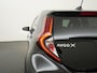 Toyota Aygo X 1.0 VVT-i MT Play Two-Tone | Stoelverwarming | Camera | Adaptief Cruise | Zondag Open!