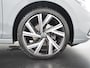 Volkswagen Golf 1.5 eTSI Style DSG | Camera | Stuurverwarming | 18'' Bergamo | Zondag Open!