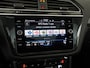Volkswagen Tiguan 1.4 TSI eHybrid R Line | Panoramadak | Trekhaak | Stoelverwarming | Zondag Open!