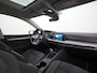 Volkswagen Golf 1.5 TSI Life | 150PK | Schuifdak | Stuurverwarming | Zondag Open!