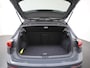 Volkswagen Golf 1.5 TSI Life | 150PK | Schuifdak | Stuurverwarming | Zondag Open!