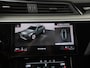Audi E-tron 55 quattro 95 kWh | Panoramadak | Trekhaak | Zondag Open!