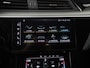Audi E-tron 55 quattro 95 kWh | Panoramadak | Trekhaak | Zondag Open!
