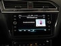 Volkswagen Tiguan 1.4 TSI eHybrid R-Line Black Style | Trekhaak | DCC Adaptief | Head Up | Zondag Open!