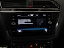 Volkswagen Tiguan 1.4 TSI eHybrid R-Line Black Style | Trekhaak | DCC Adaptief | Head Up | Zondag Open!