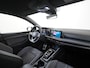 Volkswagen Golf 1.5 eTSI R-Line DSG | Camera | Stuurverwarming | Zondag Open!