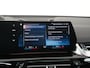 BMW iX1 xDrive30 Launch Edition 67 kWh | SOH 100% | Panoramadak | Trekhaak | Leder | Head Up | 22kw lader | Zondag Open!
