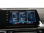BMW iX1 xDrive30 Launch Edition 67 kWh | SOH 100% | Panoramadak | Trekhaak | Leder | Head Up | 22kw lader | Zondag Open!