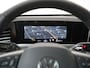 Volkswagen Passat Variant 1.5 eTSI Business DSG | Panoramadak | DCC Adaptief | Trekhaak | Leder | Area View | Zondag Open!