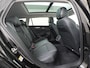 Volkswagen Passat Variant 1.5 eTSI Business DSG | Panoramadak | DCC Adaptief | Trekhaak | Leder | Area View | Zondag Open!