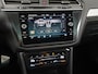 Volkswagen Tiguan Allspace 1.5 TSI Life DSG | Panoramadak | Area View | Trekhaak | Zondag Open!
