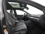 Volkswagen Golf 2.0 TSI R-Line | Schuifdak | 190PK | Stuurverwarming | Zondag Open!