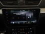 Skoda Superb Combi 1.4 TSI iV Laurin & Klement | Panoramadak | Trekhaak | Canton Sound | Zondag Open!