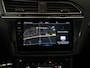 Volkswagen Tiguan Allspace 1.5 TSI R-Line DSG | 7 Persoons | Trekhaak | Panoramadak | Zondag Open!