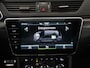 Skoda Superb Combi 1.4 TSI iV Sportline | Panoramadak | Trekhaak | Area View | Zondag Open!