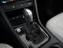 Volkswagen Touran 1.5 TSI Highline DSG | 7 Persoons | Leder | Trekhaak | Panoramadak | Zondag Open!