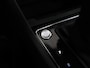 Volkswagen Touran 1.5 TSI Highline DSG | 7 Persoons | Leder | Trekhaak | Panoramadak | Zondag Open!