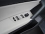Volkswagen Touran 1.5 TSI Highline DSG | 7 Persoons | Leder | Trekhaak | Panoramadak | Zondag Open!