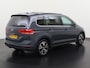 Volkswagen Touran 1.5 TSI Highline DSG | 7 Persoons | Leder | Trekhaak | Panoramadak | Zondag Open!