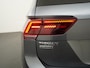 Volkswagen Tiguan Allspace 1.5 TSI R-Line DSG | Leder | Area View | Head Up | Zondag Open!